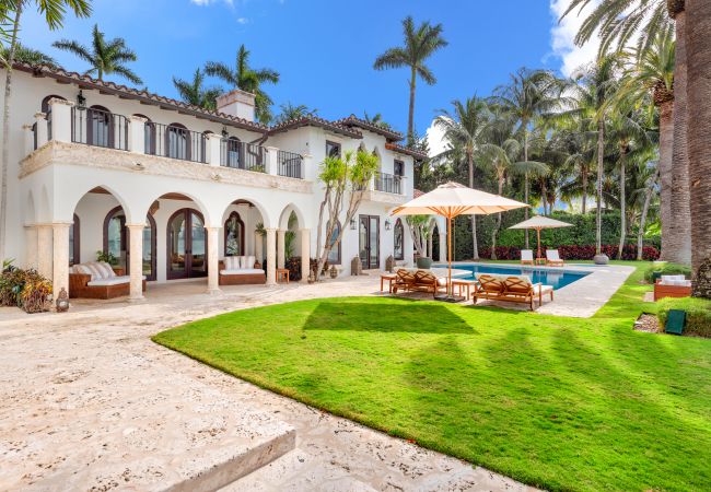 The Best Global Company Retreat Destinations - Luxury Home Rentals in  Miami, Aspen & St. Tropez - Villazzo